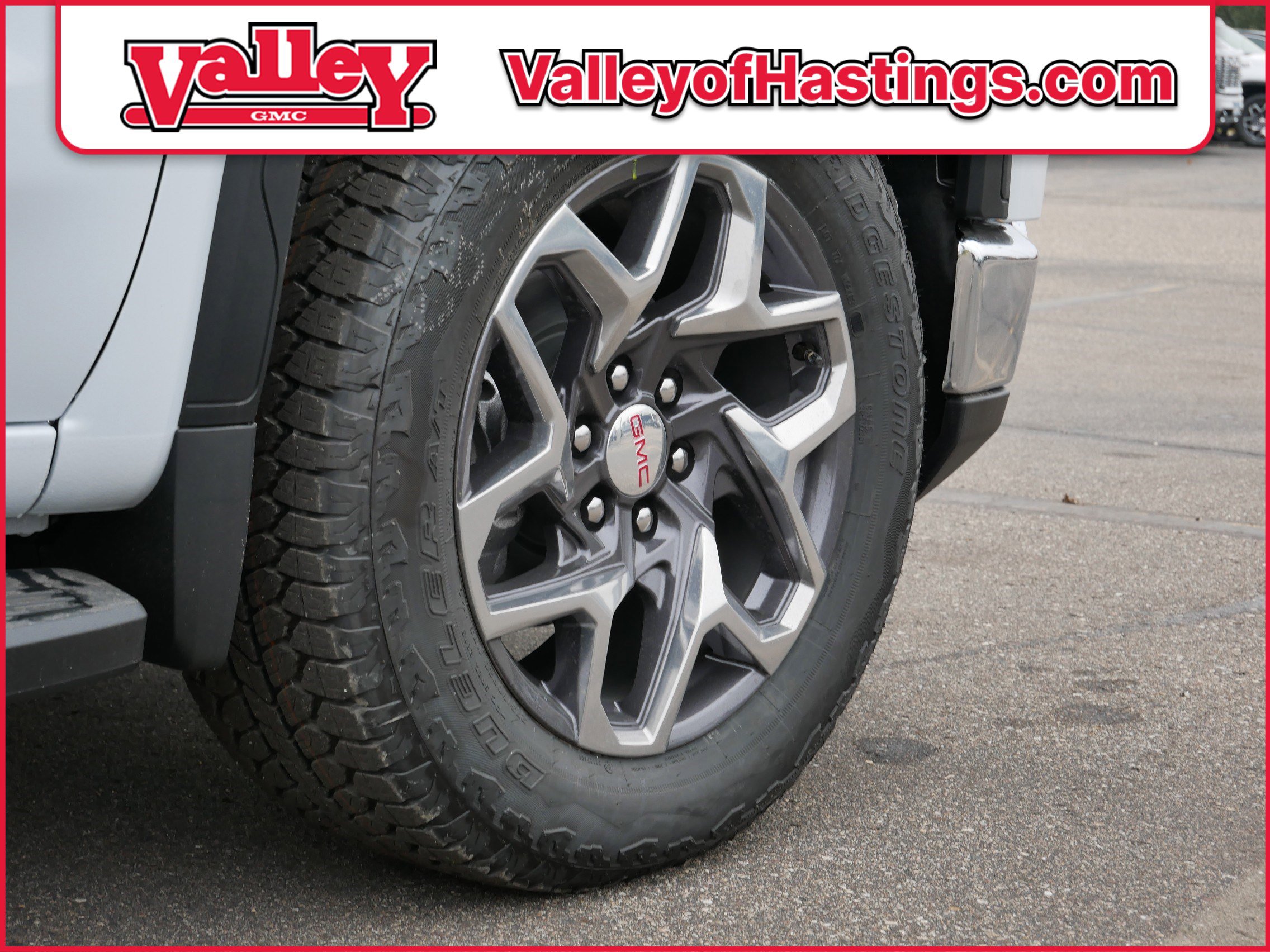 New 2026 GMC Sierra 1500 SLT w/ SLT Premium Plus Package image 5