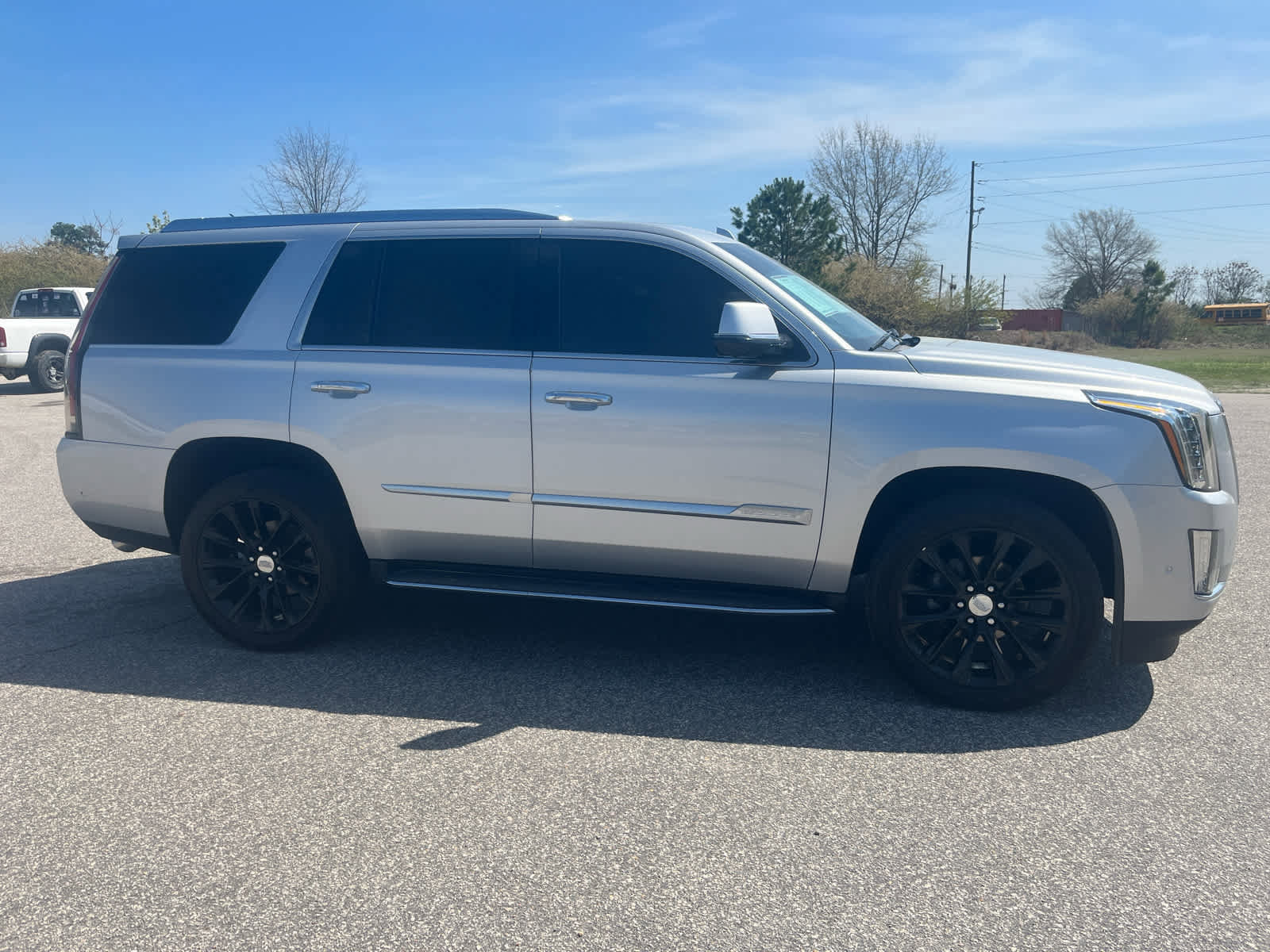 Used 2020 Cadillac Escalade Platinum image 7