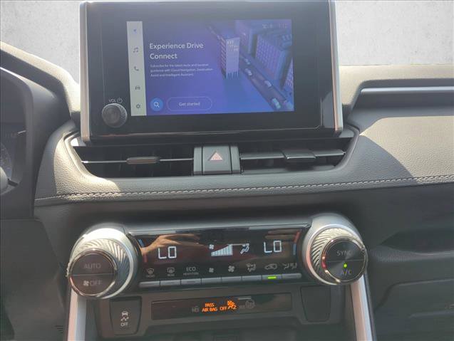 Used 2025 Toyota RAV4 LE AWD/4WD image 18