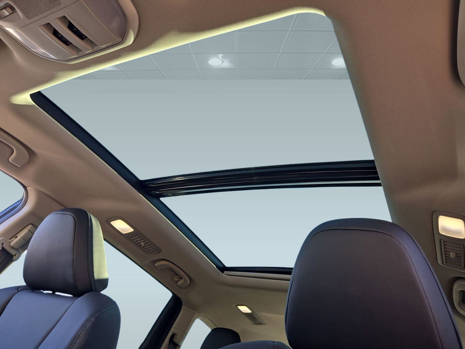 New 2025 Subaru Ascent Limited image 12