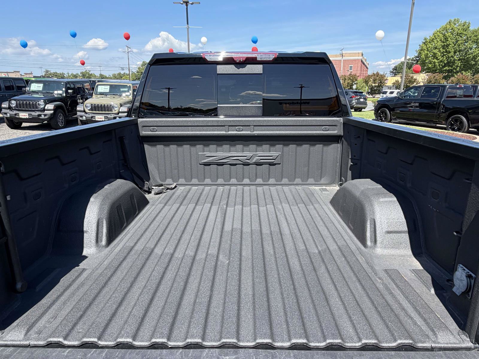 Used 2023 Chevrolet Silverado 1500 ZR2 w/ Technology Package AWD/4WD image 36