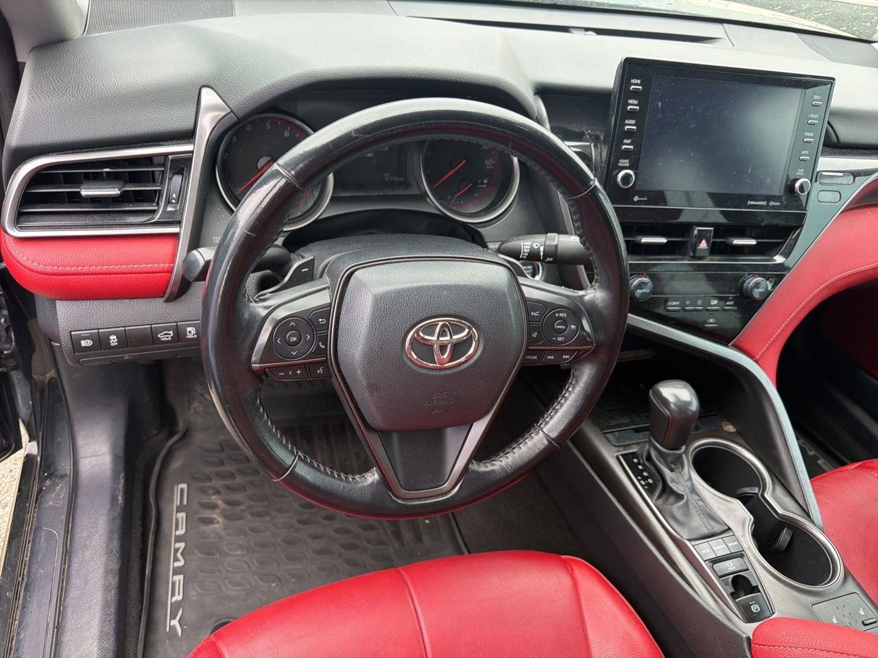 Used 2021 Toyota Camry XSE image 11