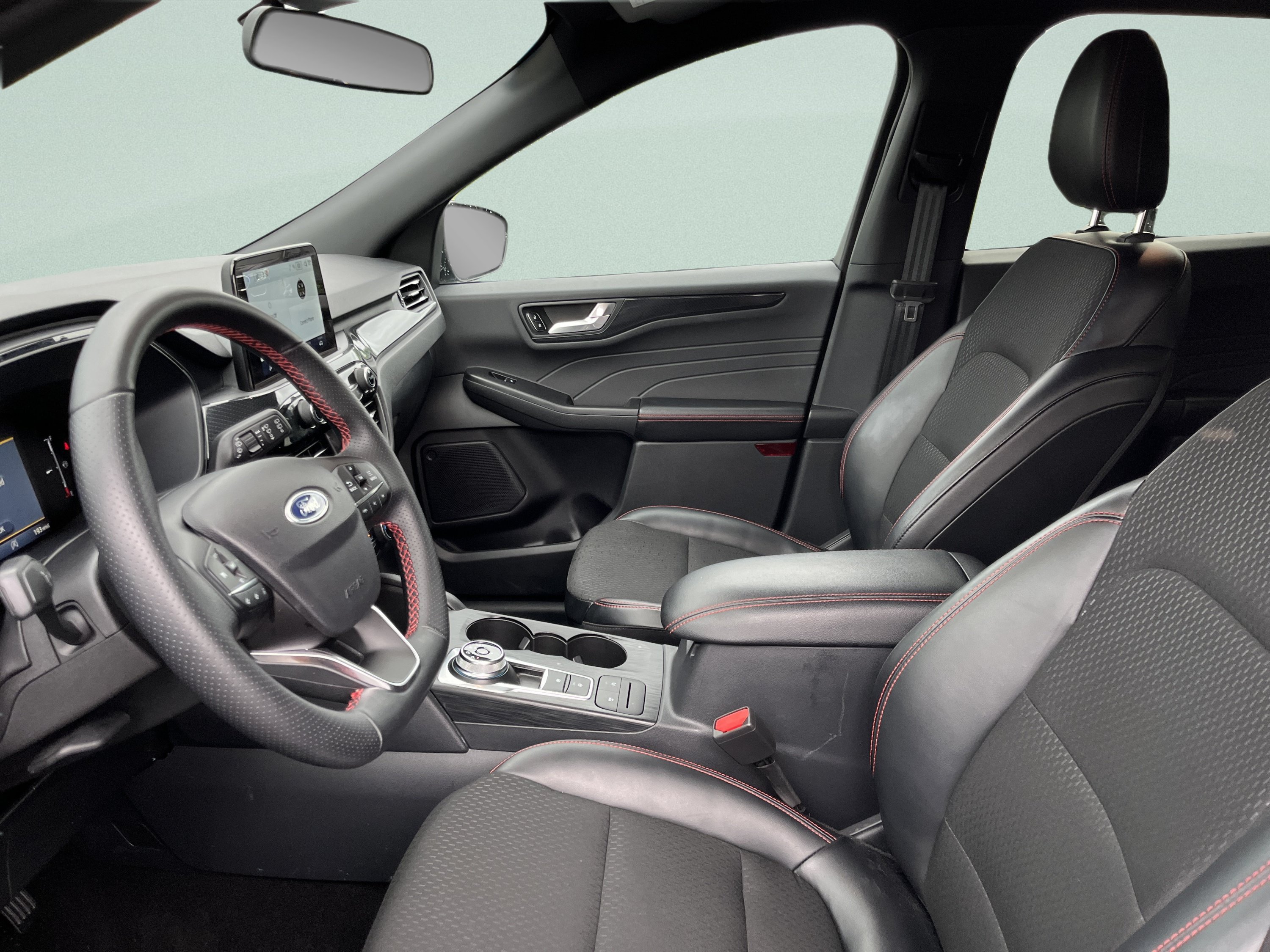 Used 2025 Ford Escape ST-Line AWD/4WD image 13