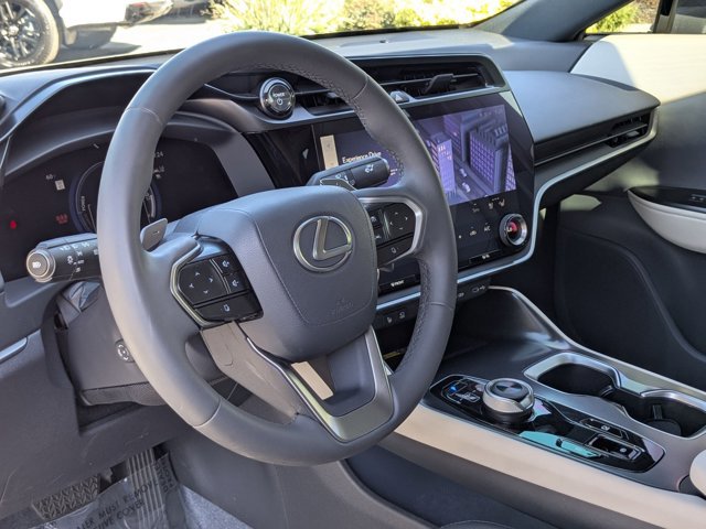 Used 2023 Lexus RZ 450e Premium w/ Technology Package image 10