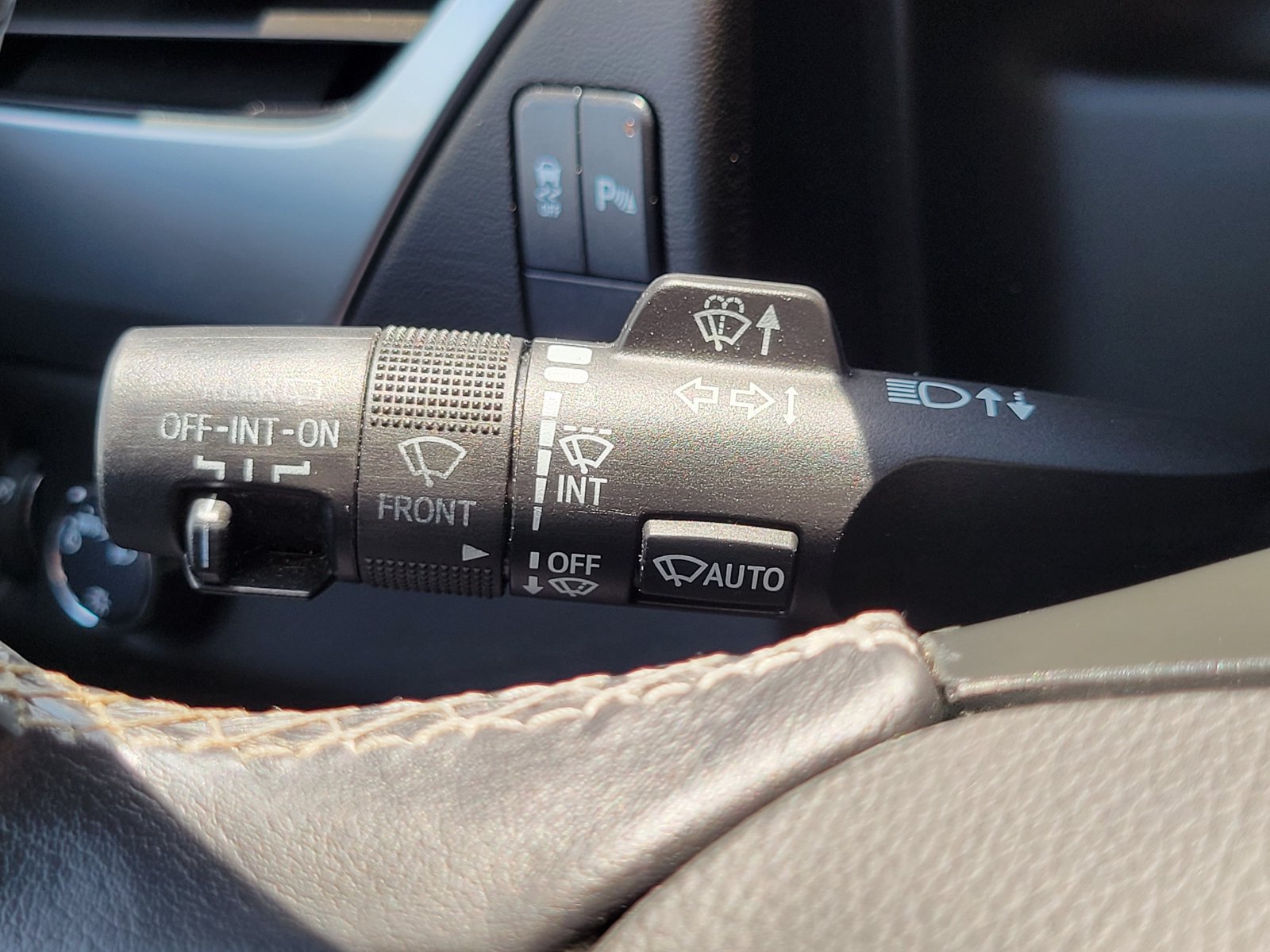 Used 2019 Chevrolet Tahoe LS RWD image 17