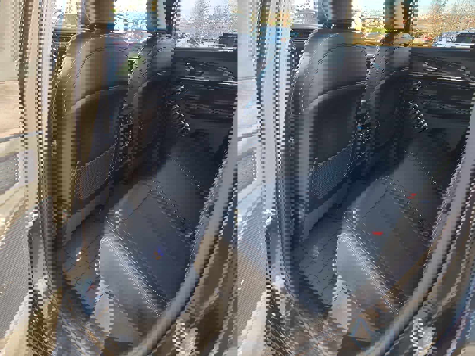 Used 2024 Jeep Grand Cherokee Overland w/ Trailer Tow Package image 20