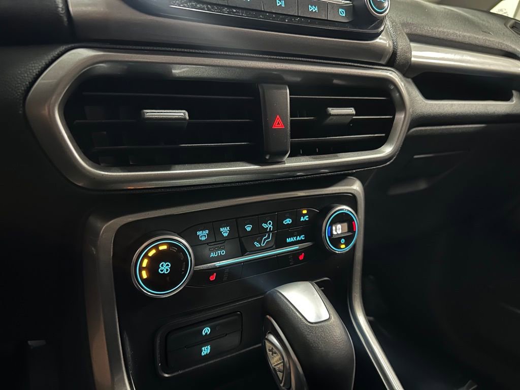 Used 2018 Ford EcoSport SE w/ SE Convenience Package image 18