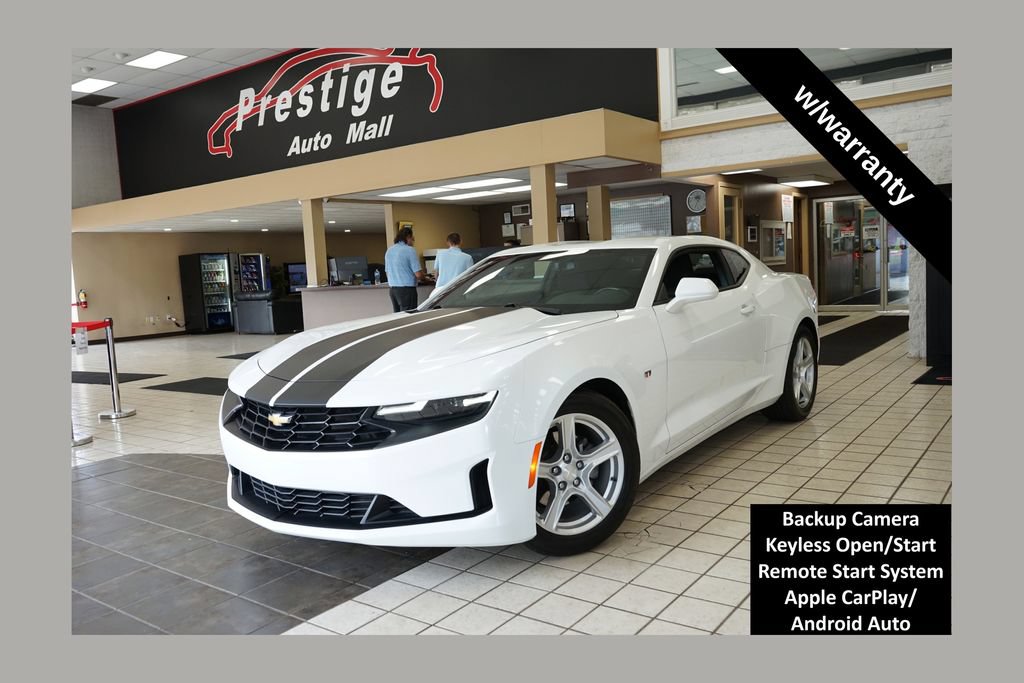 Used 2023 Chevrolet Camaro LT RWD image 1