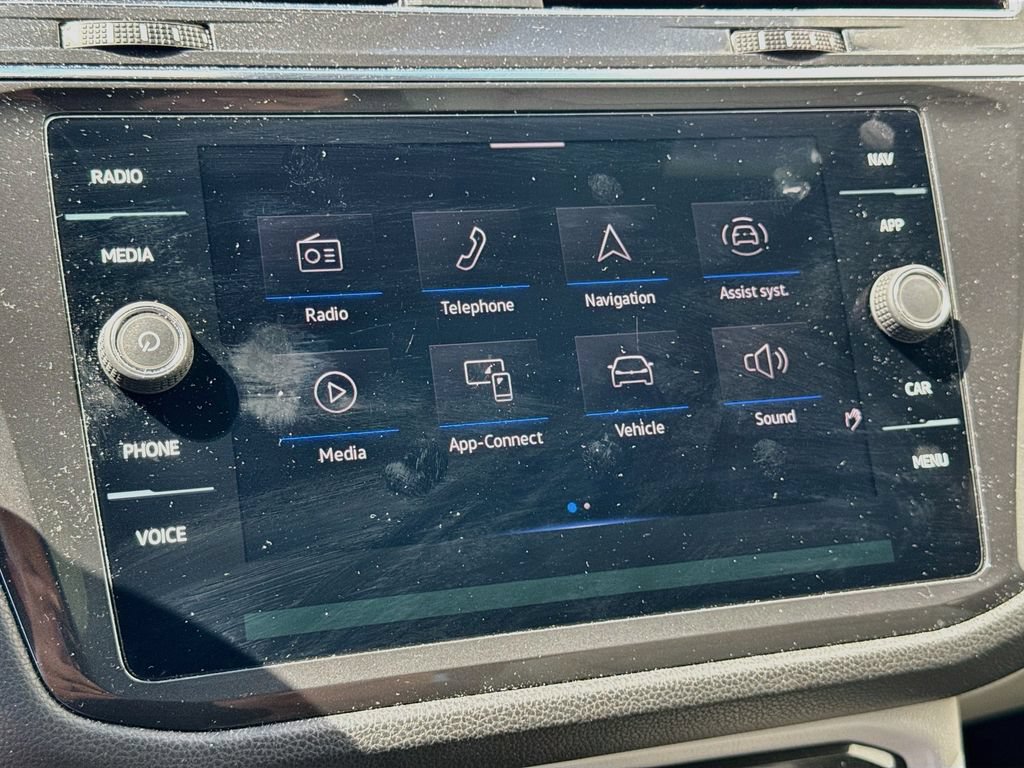 Certified 2023 Volkswagen Tiguan SEL R-Line AWD/4WD image 17