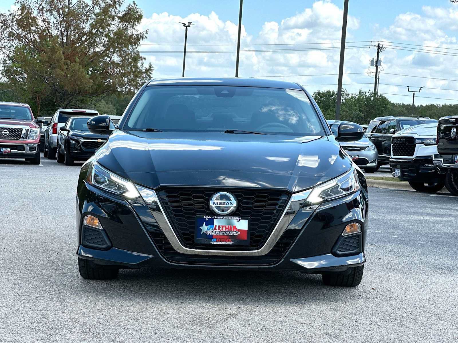 Used 2021 Nissan Altima 2.5 SR FWD image 10