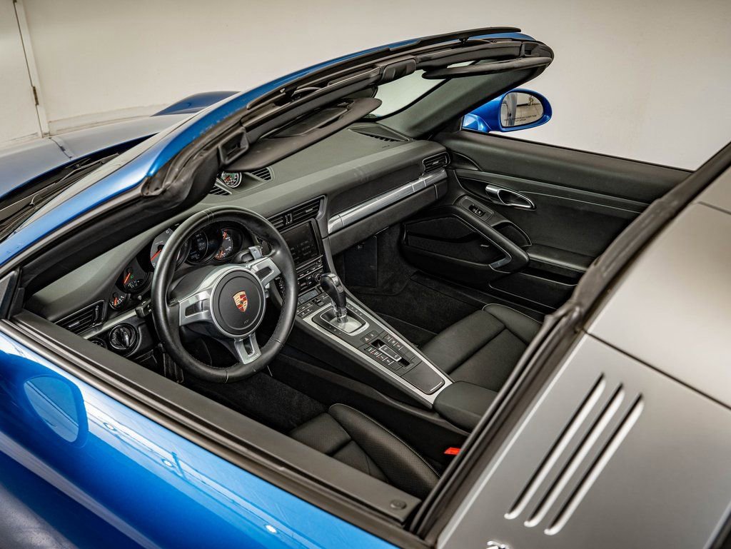 Certified 2015 Porsche 911 Targa 4S image 21