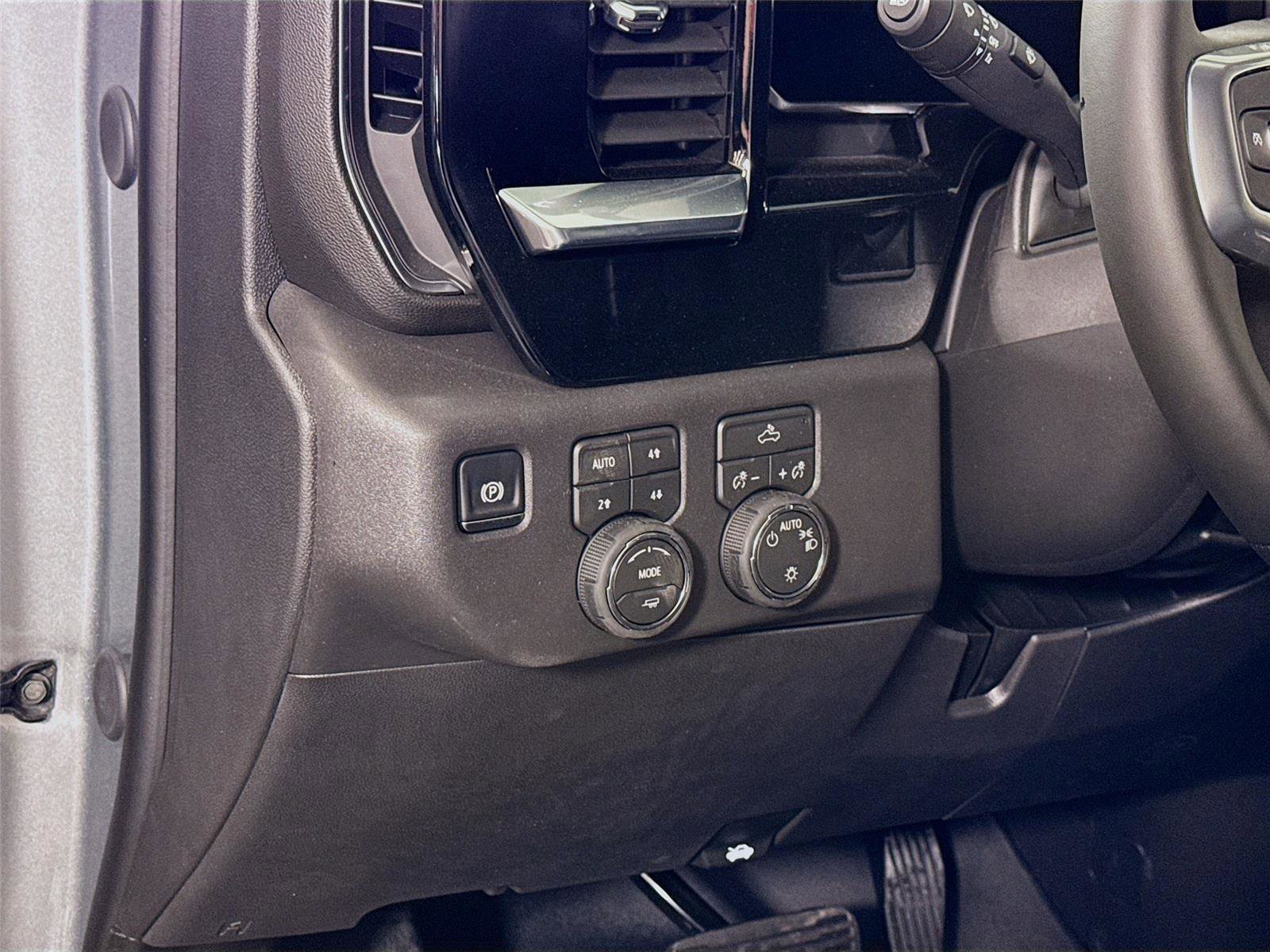 New 2026 Chevrolet Silverado 1500 LT AWD/4WD image 5