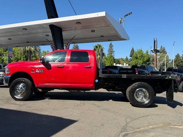 Used 2018 RAM 3500 Tradesman w/ Chrome Appearance Group AWD/4WD image 6