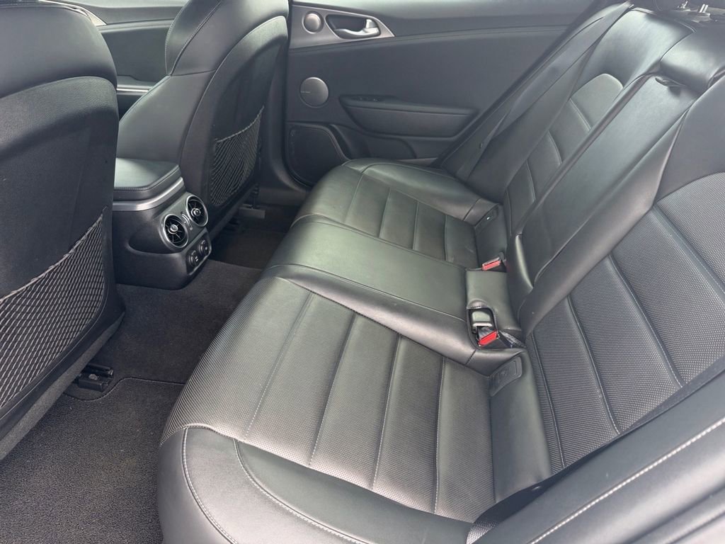 Used 2019 Kia Stinger GT2 RWD image 15