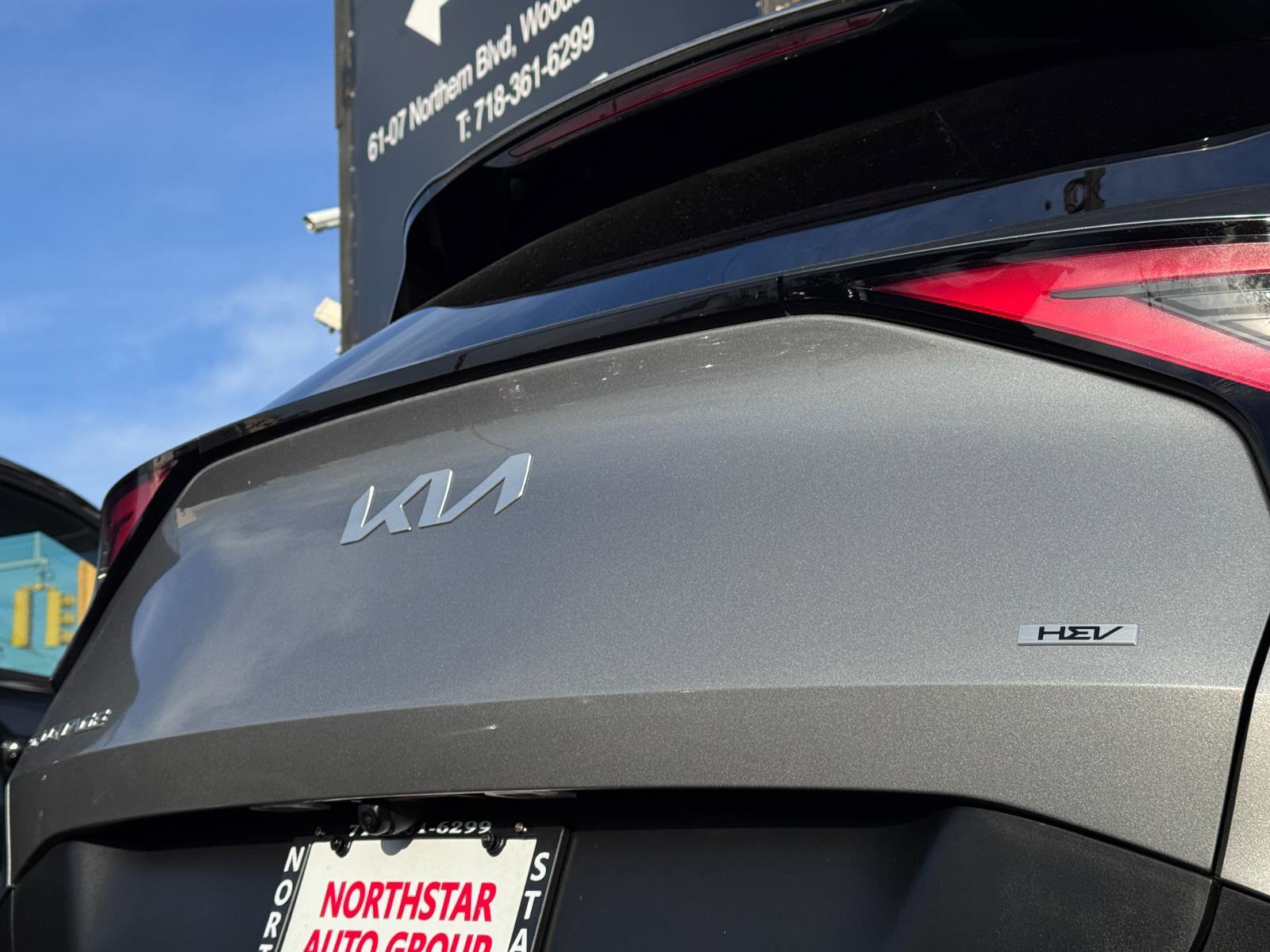 Used 2023 Kia Sportage LX image 7