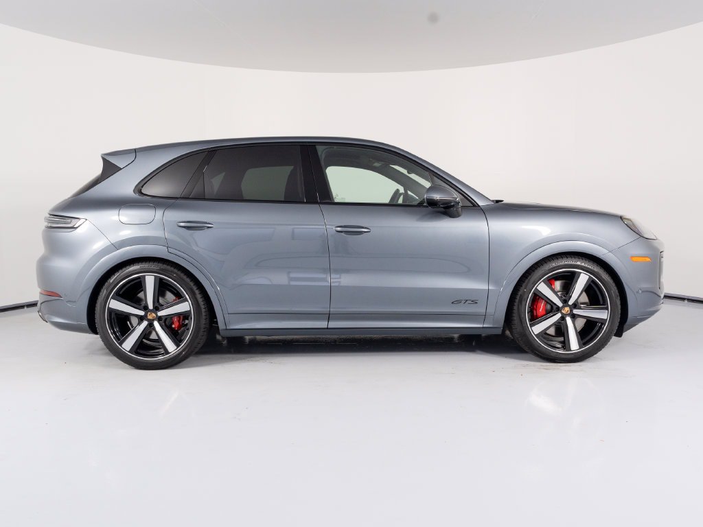 New 2026 Porsche Cayenne GTS AWD/4WD image 12