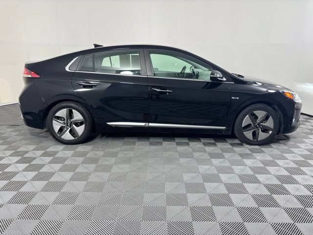 Used 2020 Hyundai Ioniq Limited FWD image 30