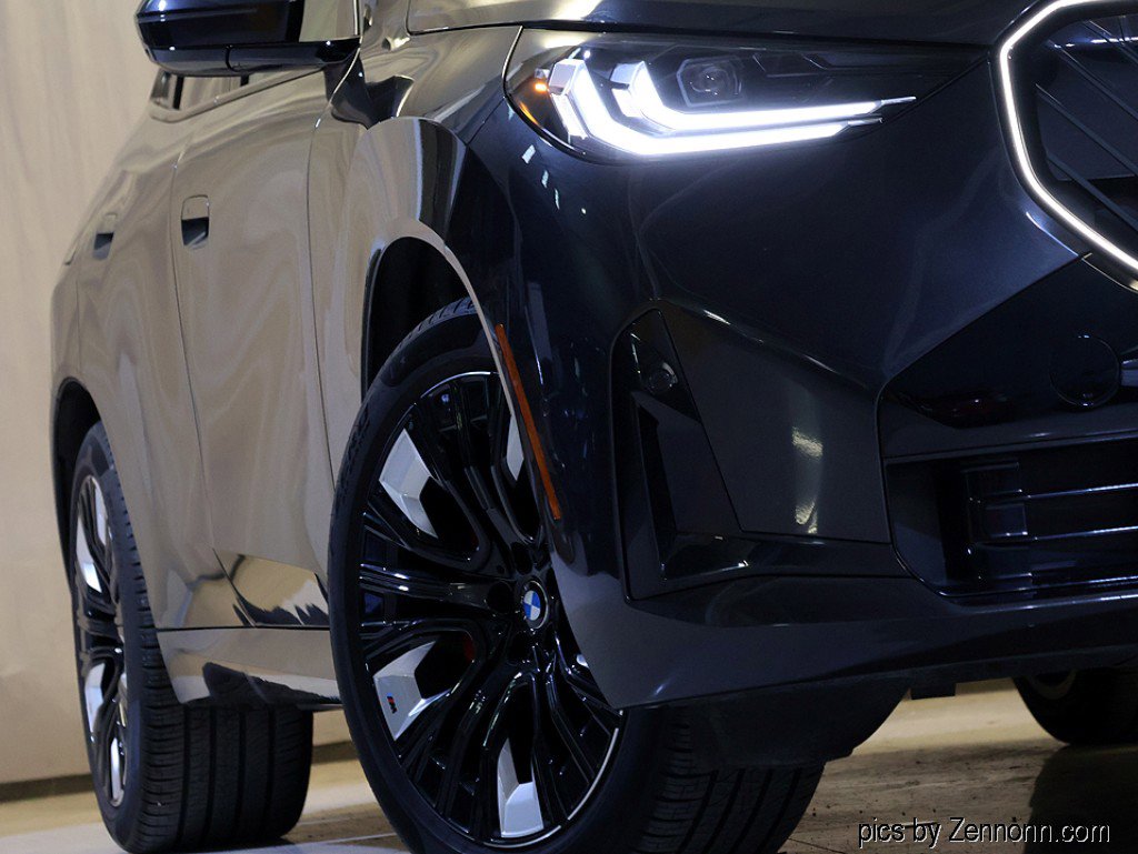 Used 2025 BMW X3 xDrive30i w/ Premium Package image 4