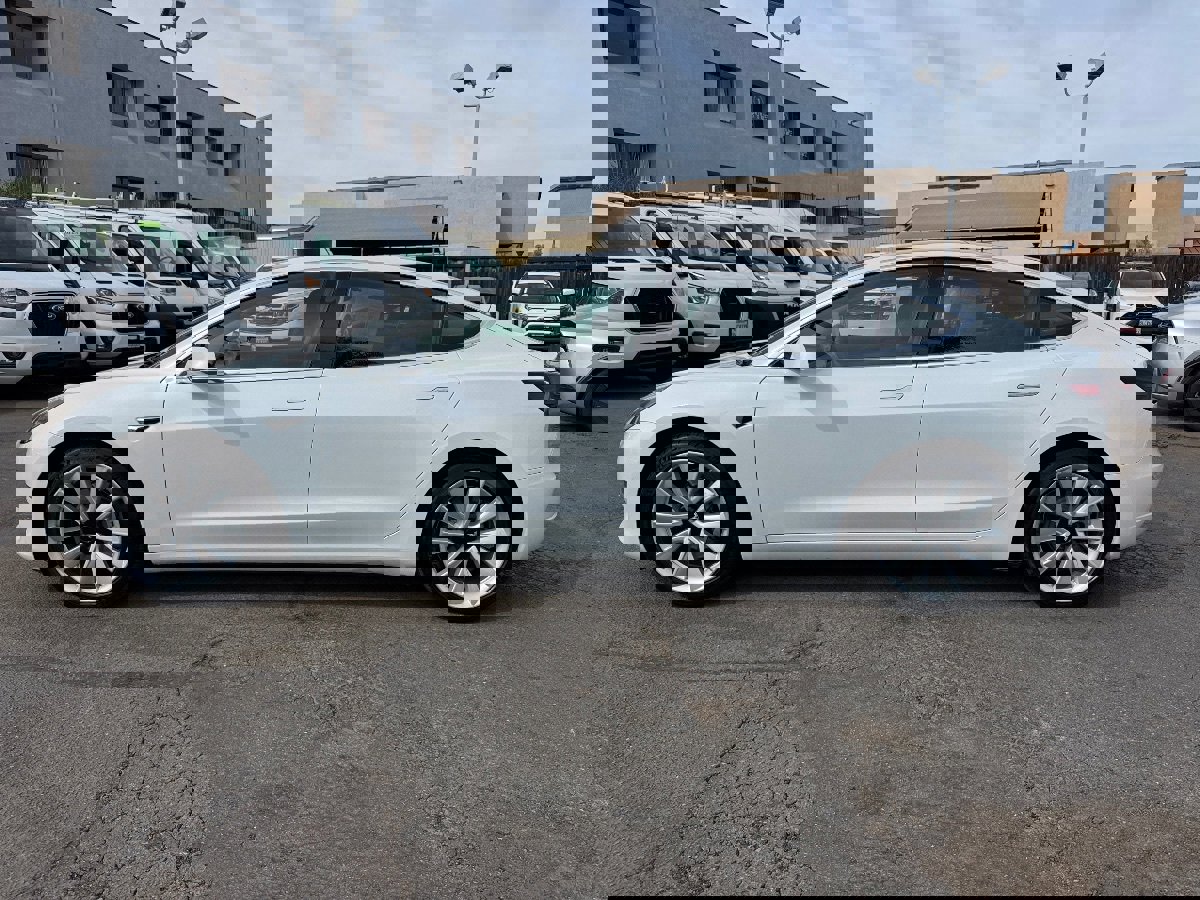 Used 2018 Tesla Model 3 Long Range image 8