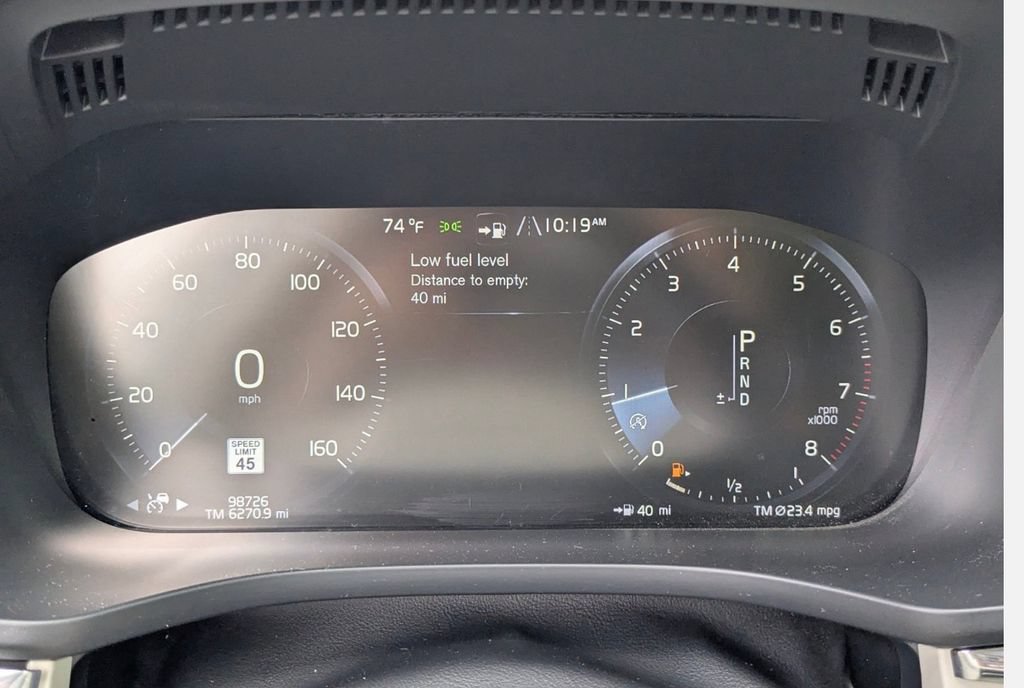 Used 2018 Volvo XC60 T6 Inscription w/ Luxury Seat Package AWD/4WD image 4