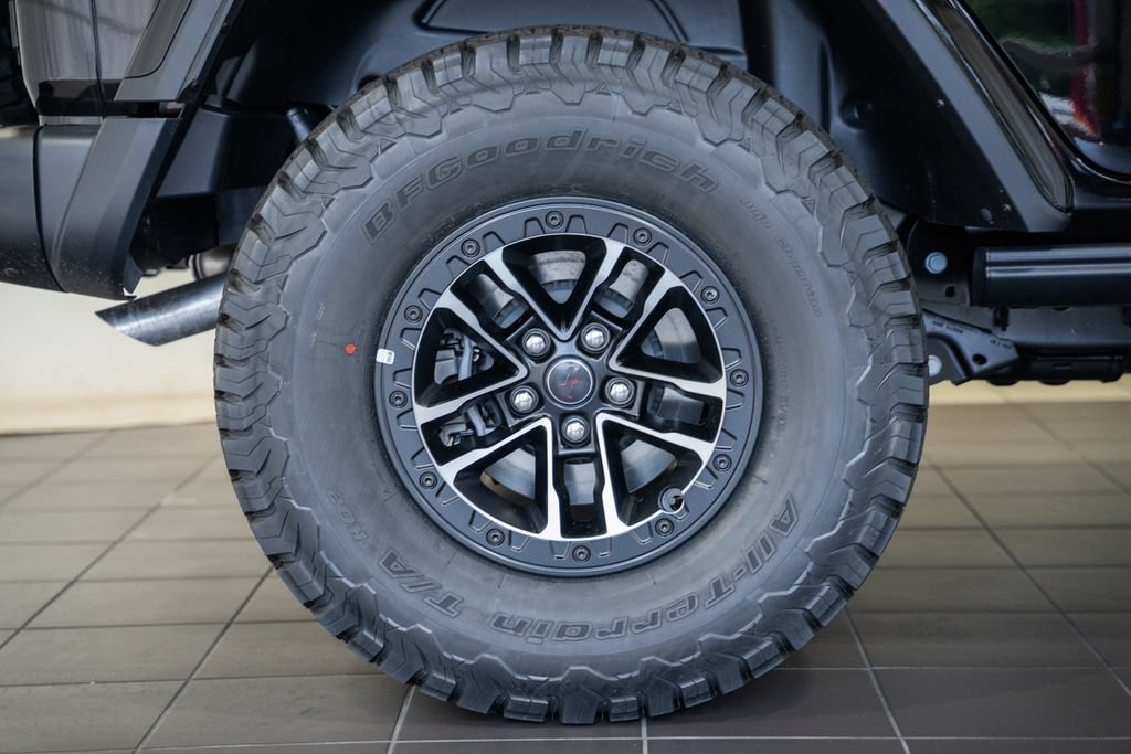New 2026 Jeep Wrangler Unlimited Rubicon AWD/4WD image 18