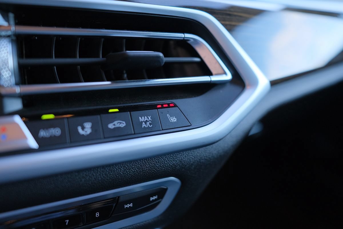 Used 2021 BMW X5 xDrive45e w/ Premium Package 2 AWD/4WD image 25