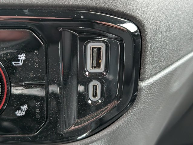 Used 2025 Chevrolet Silverado 1500 LT Trail Boss w/ Convenience Package II AWD/4WD image 20