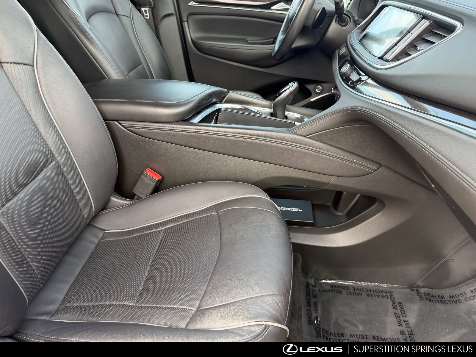 Used 2020 Buick Enclave Avenir w/ Avenir Technology Package FWD image 13