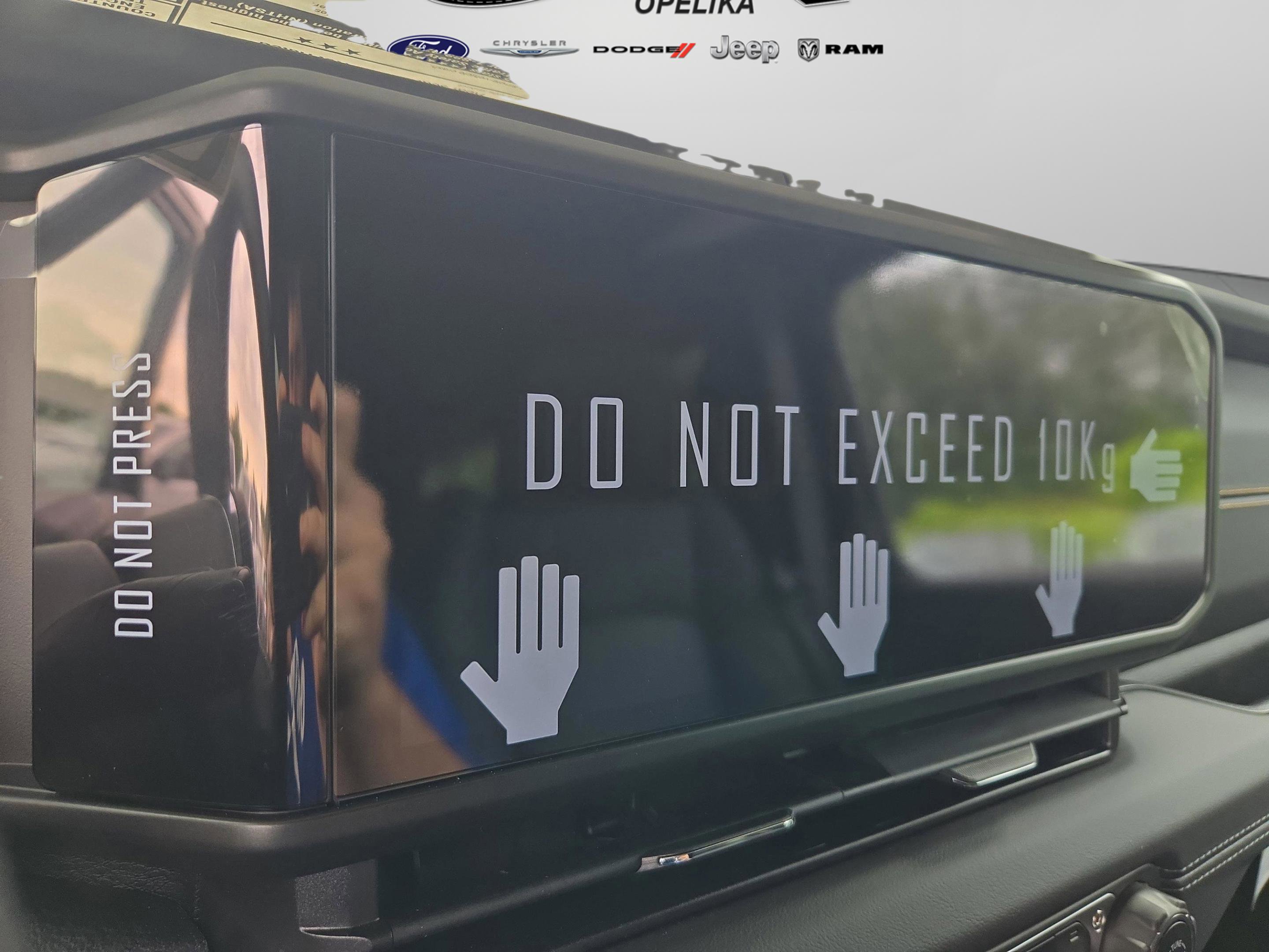 New 2025 Jeep Wrangler Sahara image 17