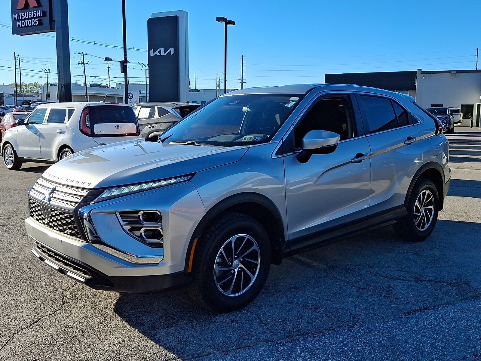 Used 2024 Mitsubishi Eclipse Cross ES image 3