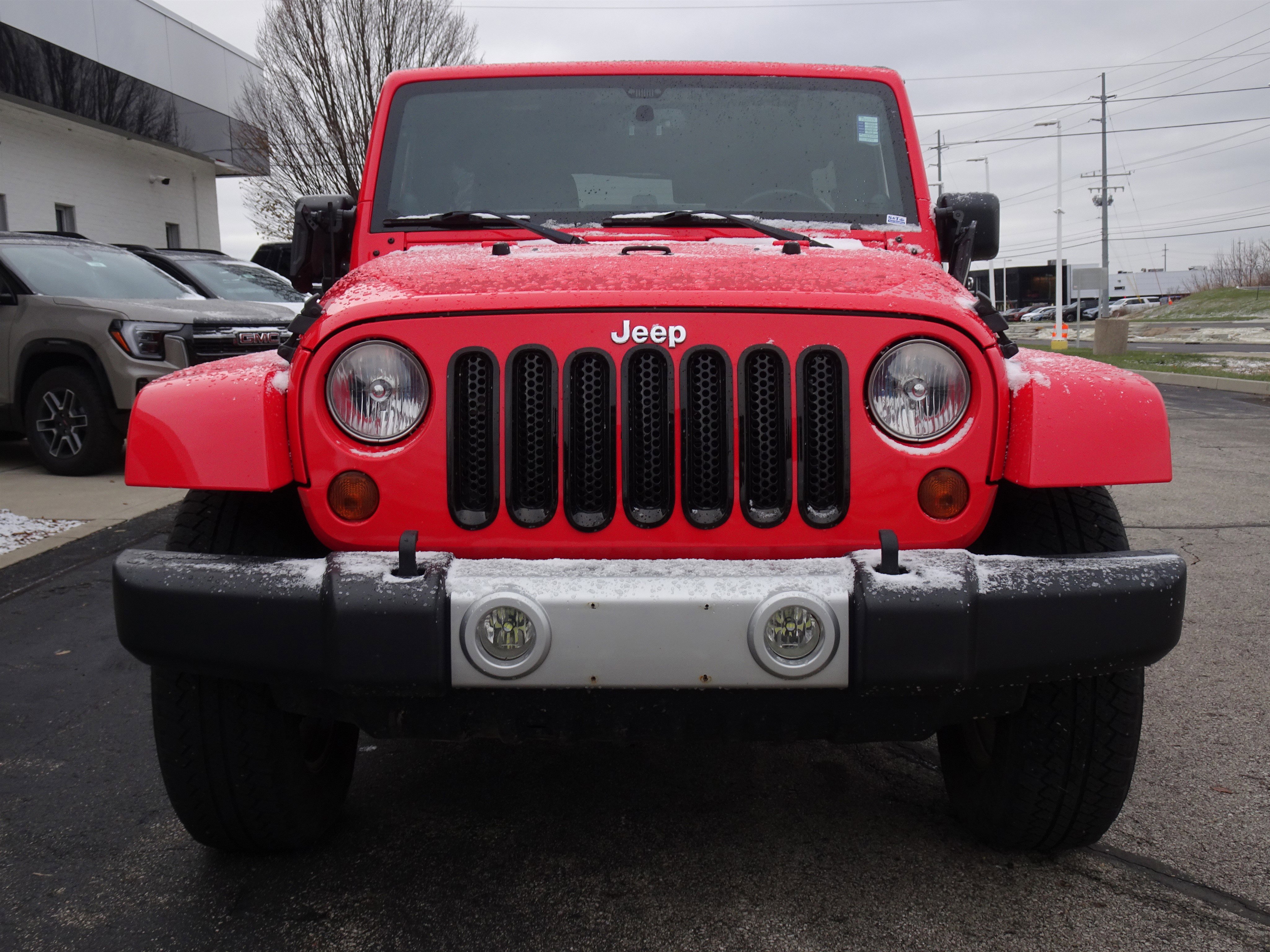 Used 2013 Jeep Wrangler Unlimited Sahara w/ Connectivity Group image 8