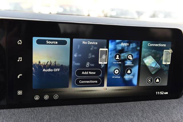 New 2026 Nissan Kicks SV image 14