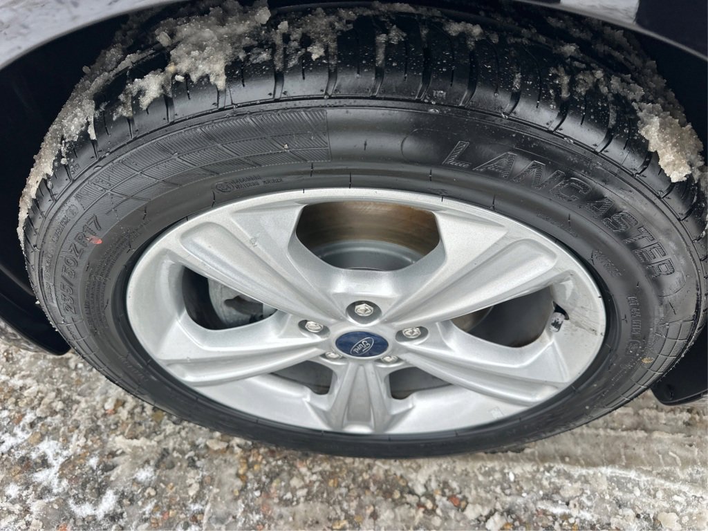 Used 2020 Ford Fusion SE image 19