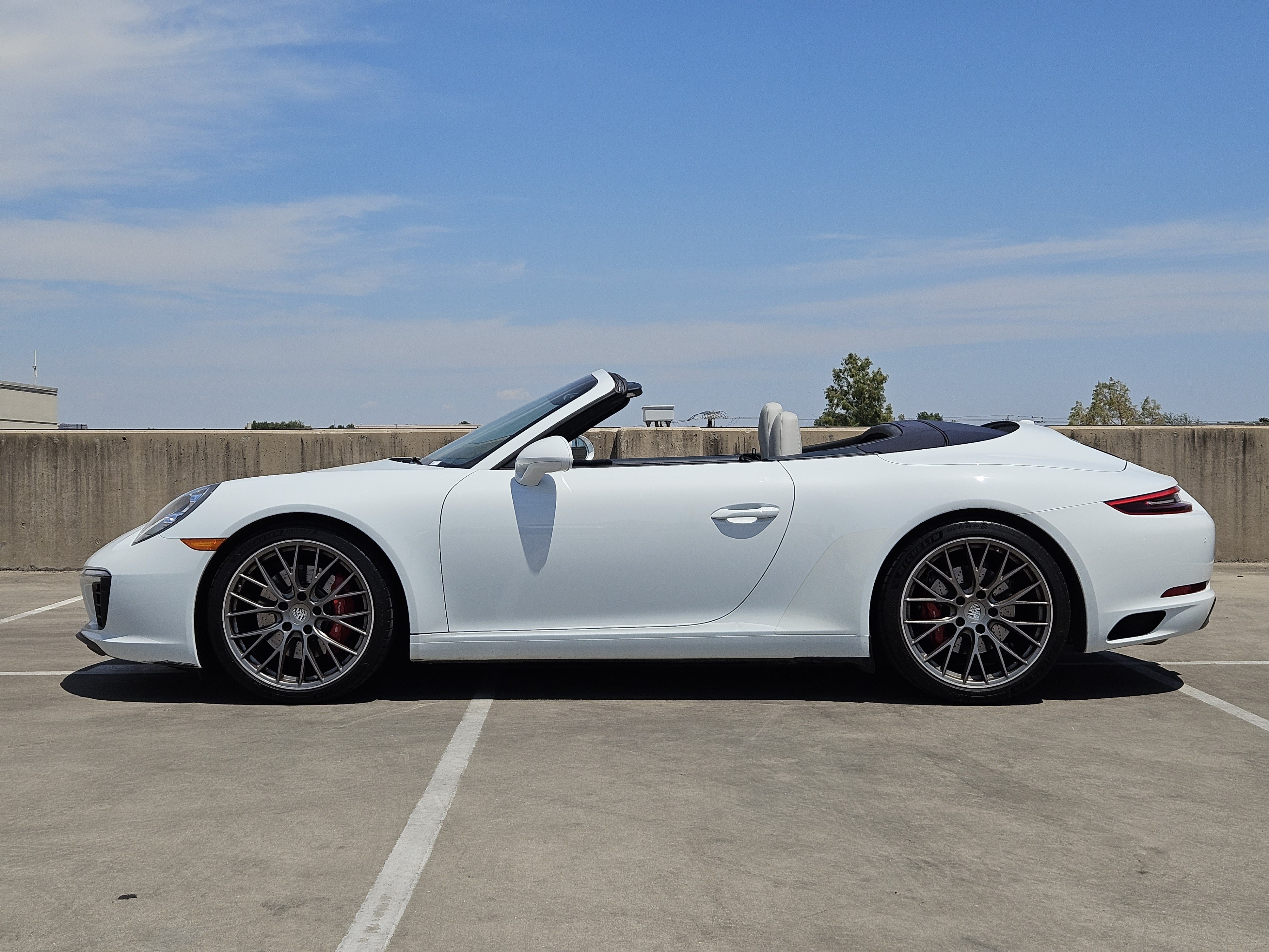 Certified 2019 Porsche 911 Carrera S RWD image 2