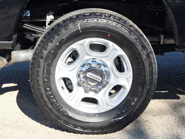 New 2026 Ford F250 XLT w/ FX4 Off-Road Package AWD/4WD image 9