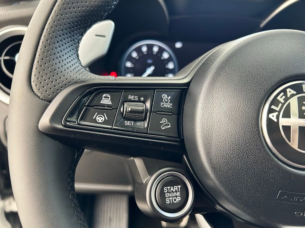 New 2025 Alfa Romeo Stelvio Sprint w/ Convenience Package image 35