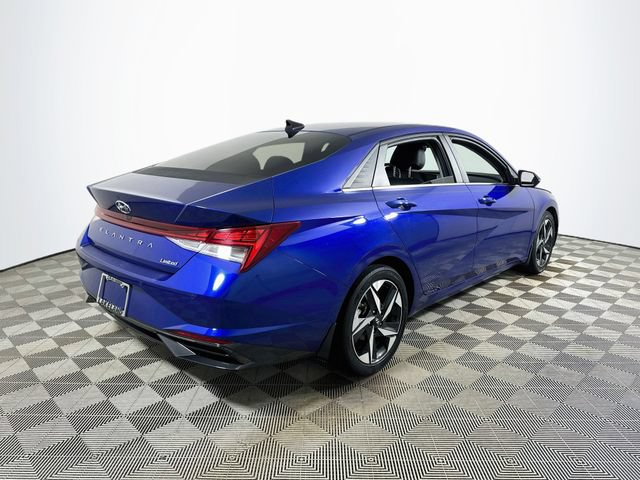 Used 2023 Hyundai Elantra Limited FWD image 3