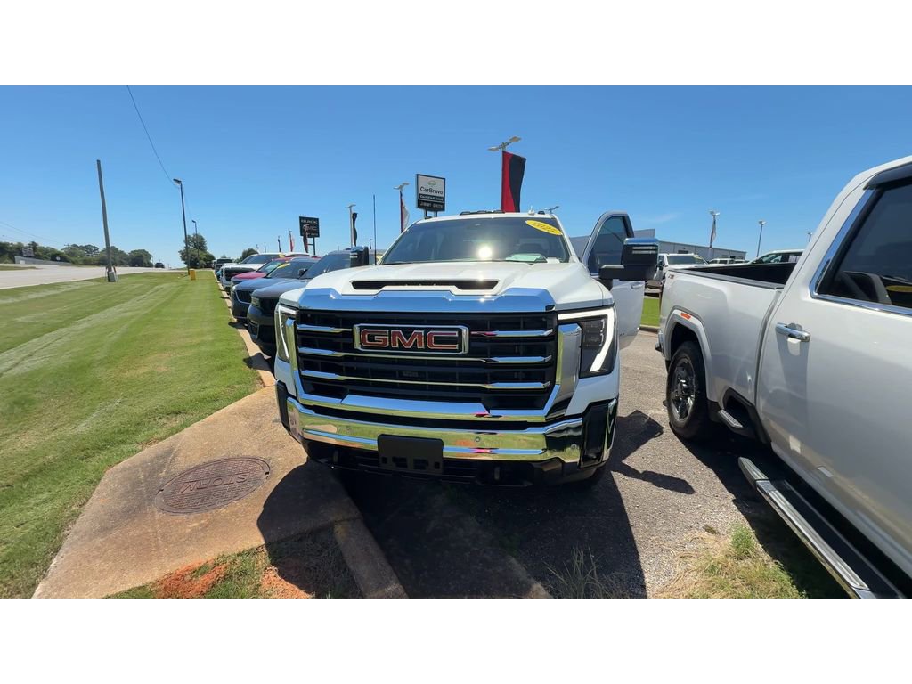 Certified 2025 GMC Sierra 2500 SLT w/ SLT Premium Package AWD/4WD image 8