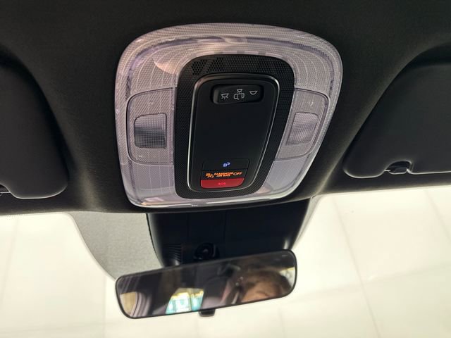 Used 2025 Hyundai Elantra N FWD image 24