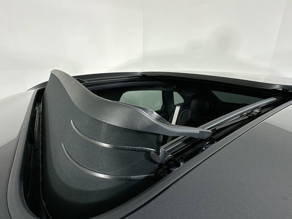 New 2025 Porsche Macan Turbo image 14