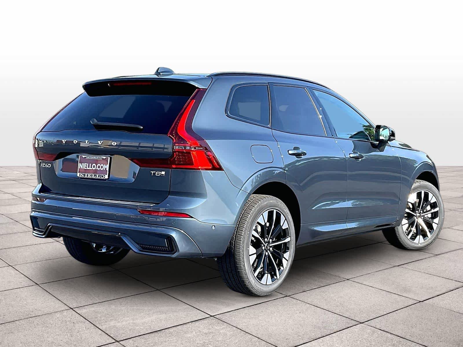 New 2026 Volvo XC60 T8 Plus w/ Climate Package AWD/4WD image 4