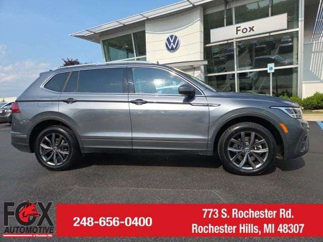 Used 2022 Volkswagen Tiguan SE w/ Panoramic Sunroof Package