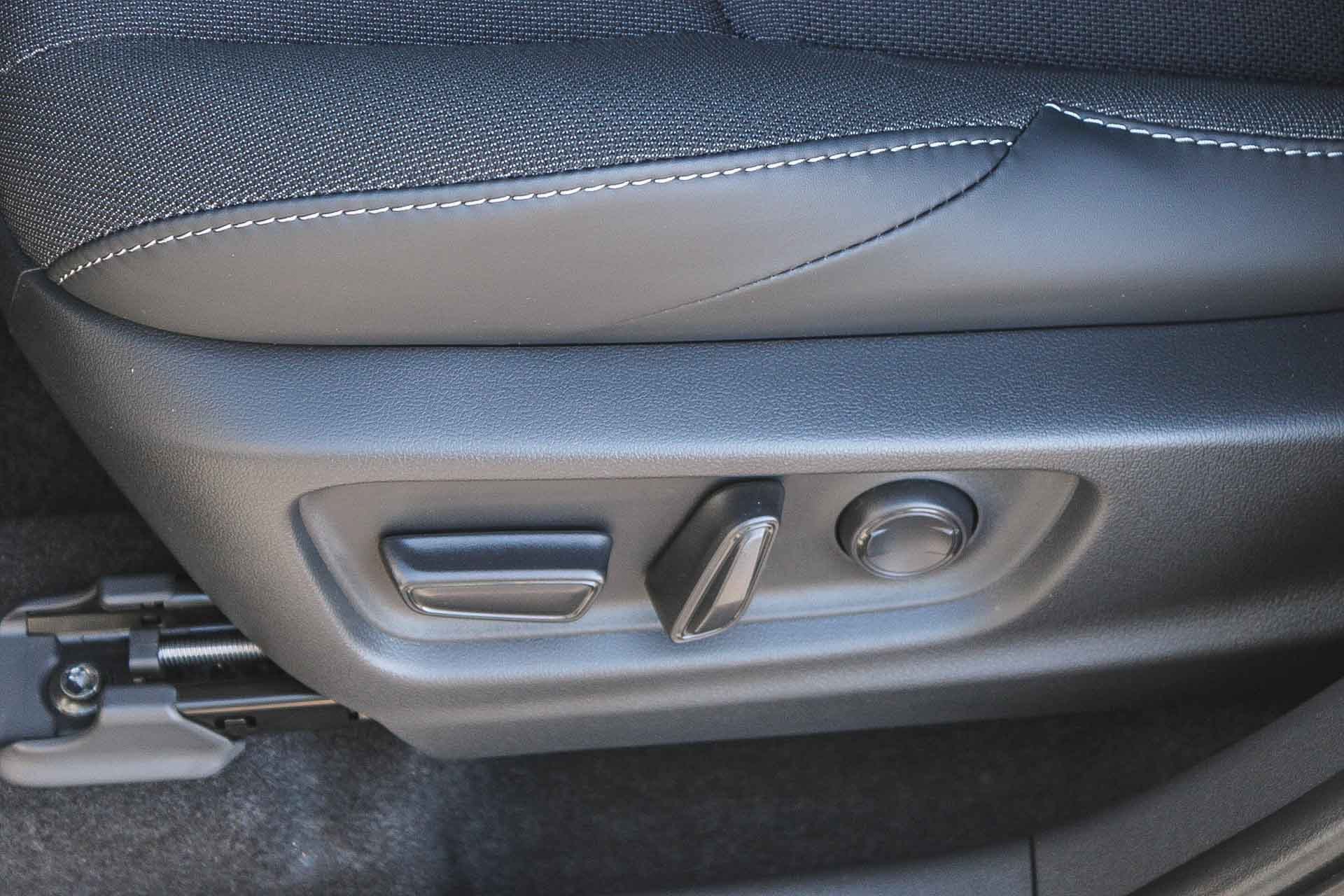 New 2026 Toyota C-HR AWD/4WD image 36