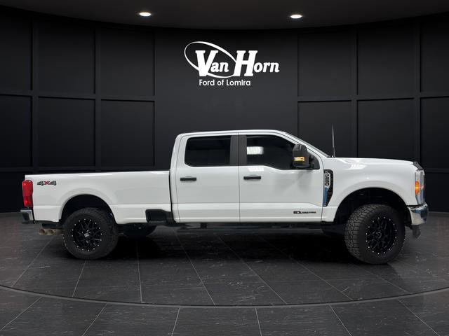 Used 2023 Ford F250 XL w/ Snow Plow/Camper Package AWD/4WD image 2