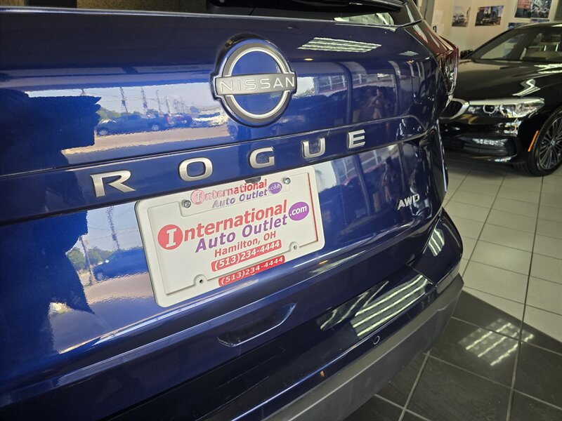 Used 2026 Nissan Rogue SV AWD/4WD image 30