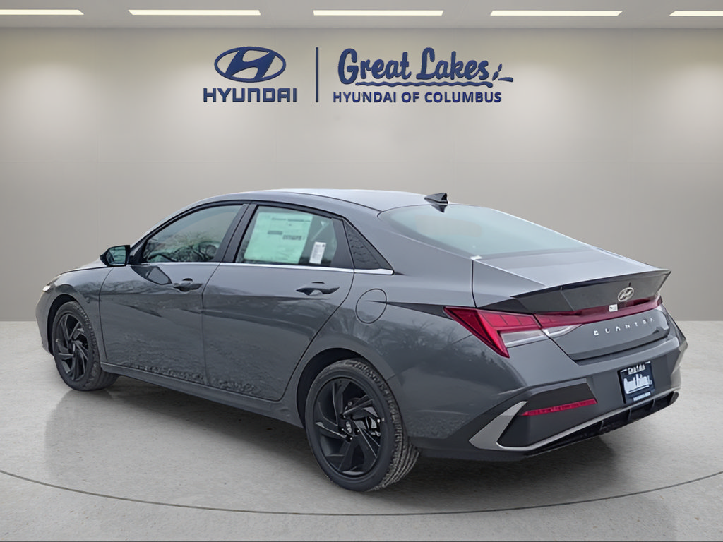 New 2026 Hyundai Elantra SEL Sport Premium FWD image 3