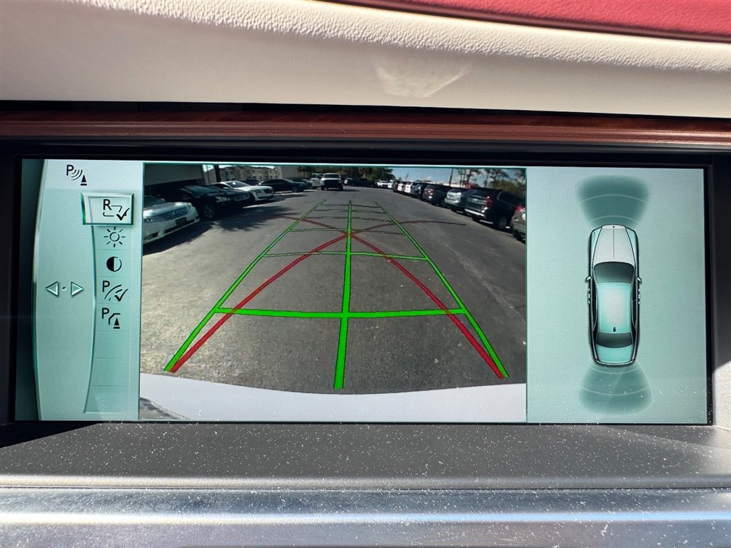 Used 2017 Rolls-Royce Ghost image 17