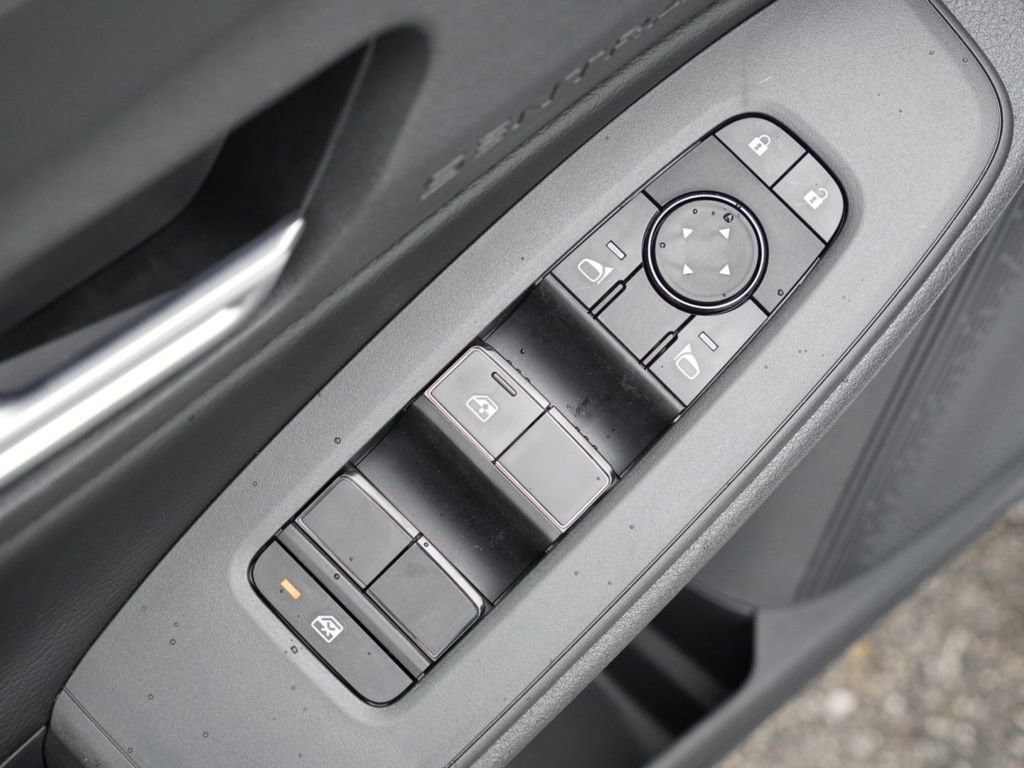 New 2026 Nissan Sentra SV FWD image 9
