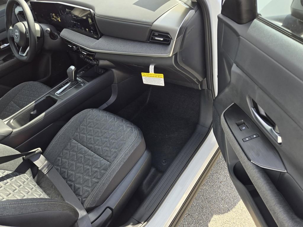 New 2026 Nissan Kicks SV image 7