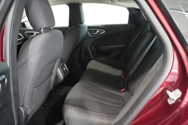Used 2015 Chrysler 200 Limited w/ Comfort Group FWD image 15